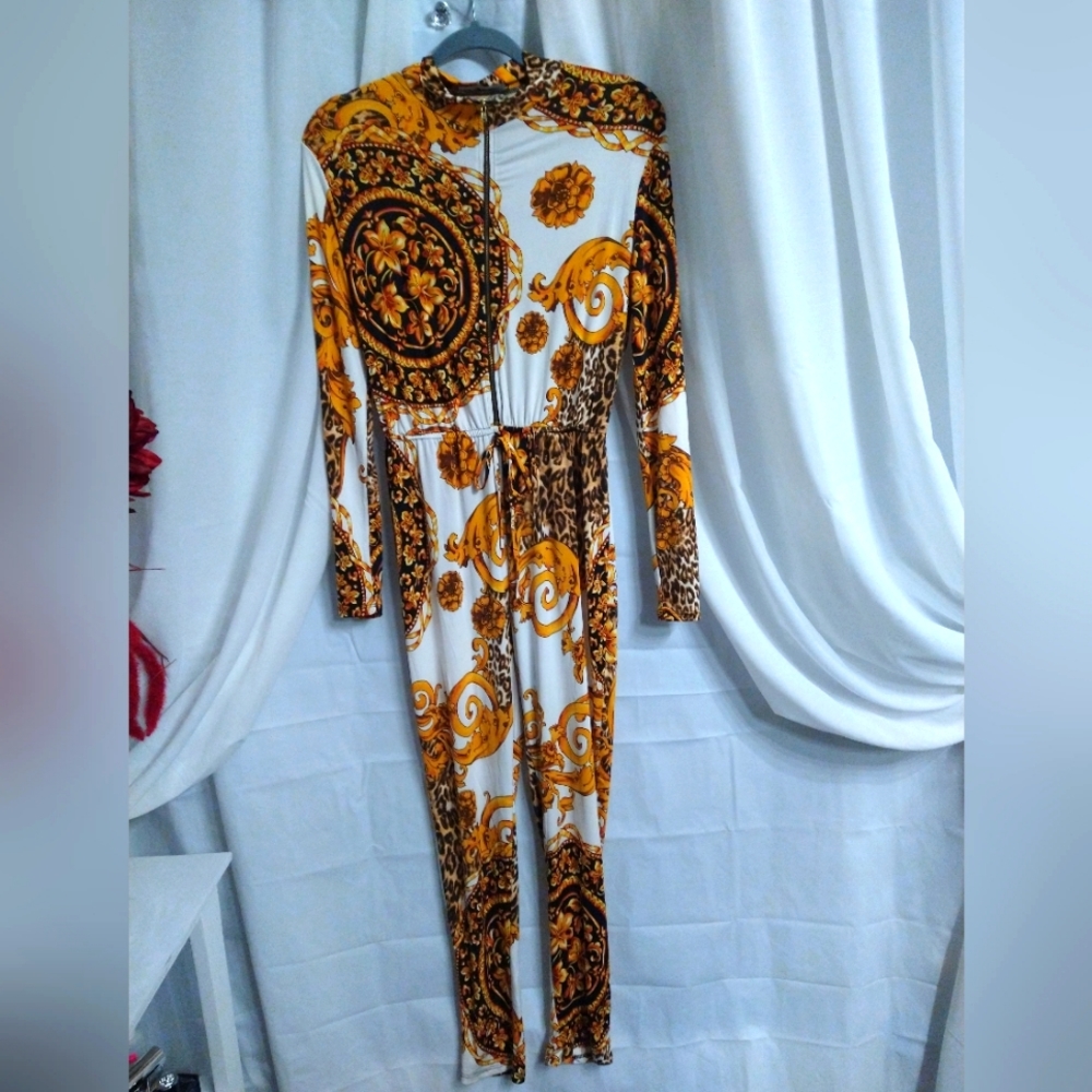 jumpsuit very stretchy